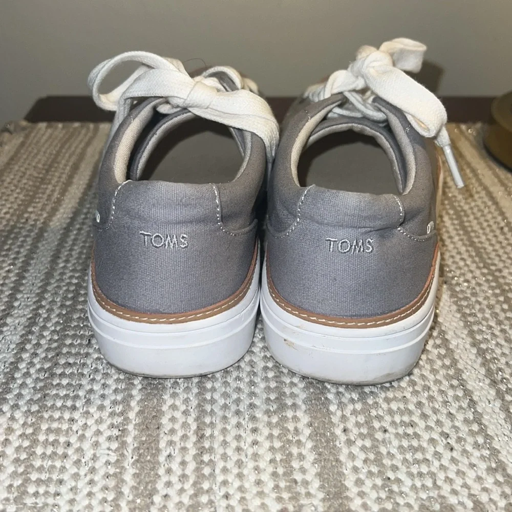 Toms Women’s Canvas Drizzle Gray Sneaker Size 9 RUNS SMALL